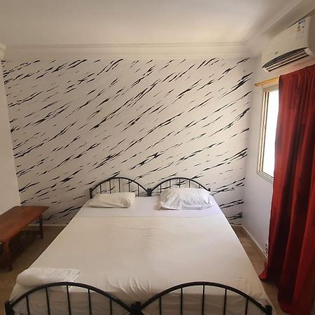 Bricos Appartement Sud Foire Дакар Екстер'єр фото