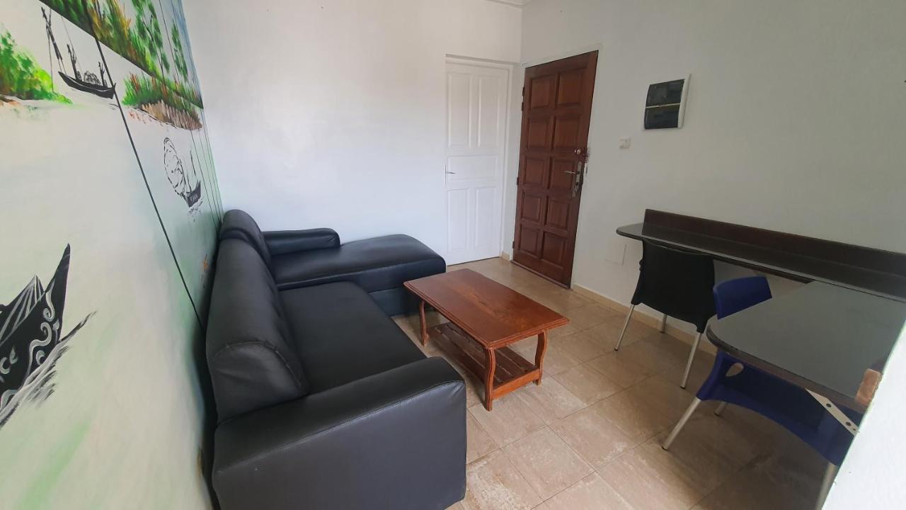 Bricos Appartement Sud Foire Дакар Екстер'єр фото