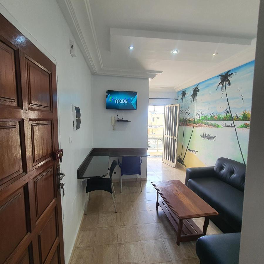 Bricos Appartement Sud Foire Дакар Екстер'єр фото